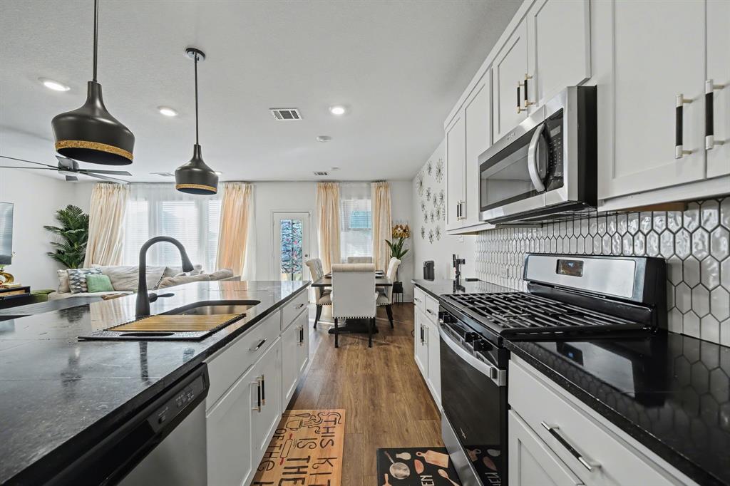 1701 Pegasus Drive Forney, TX 75126 - Photo 12 of 34