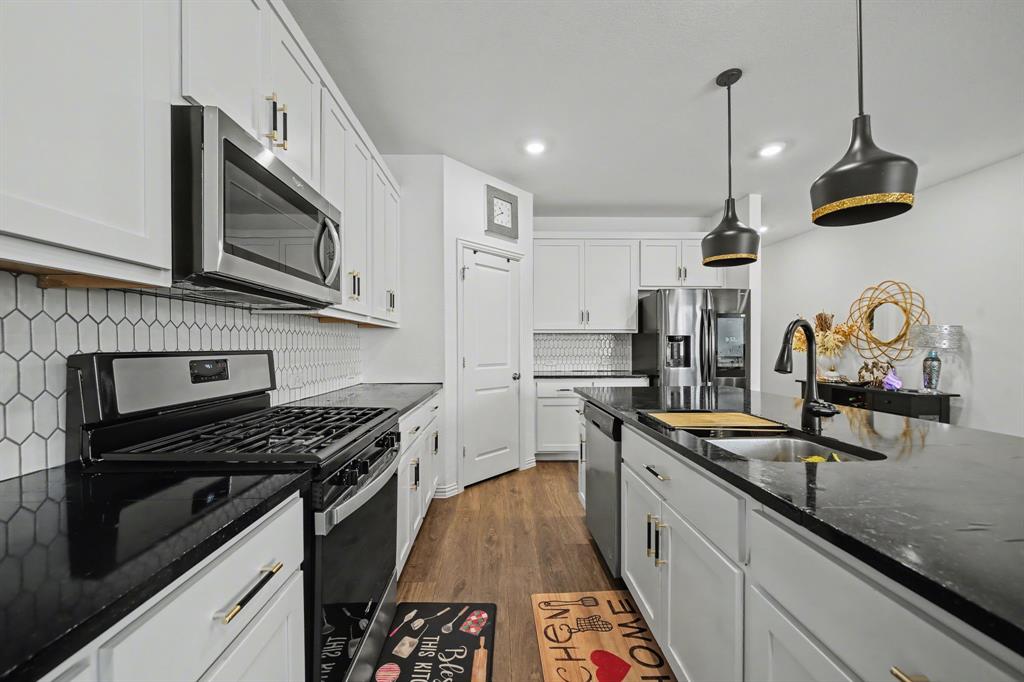 1701 Pegasus Drive Forney, TX 75126 - Photo 10 of 34