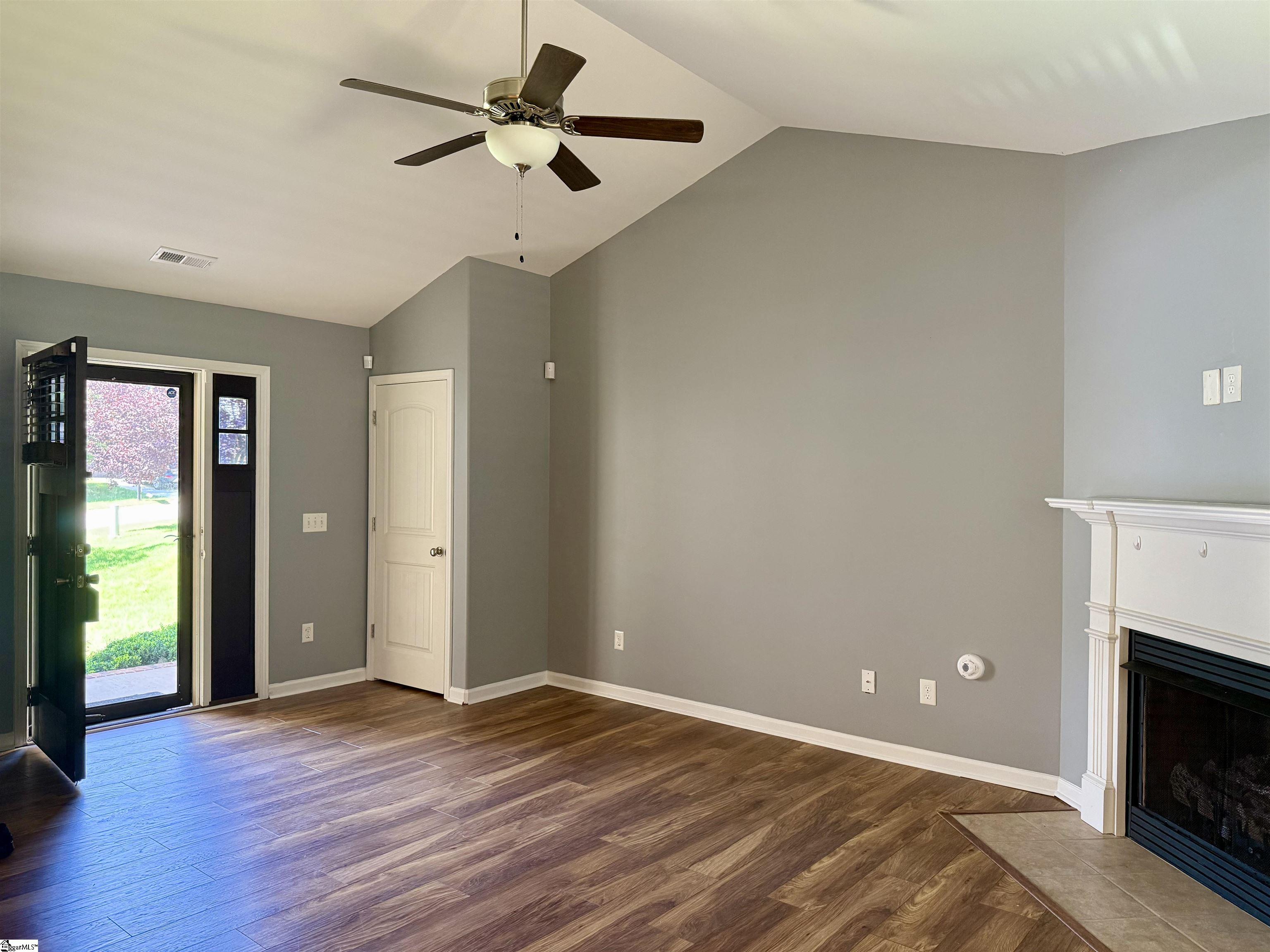 197 Tiara Ridge Lane Duncan, SC 29334 - Photo 2 of 19 Gallery Image 2