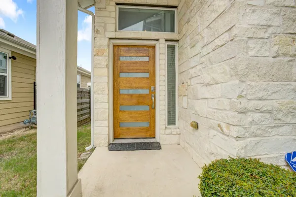 $3,500 | 5910 Rubicon Run, Austin, TX 78745