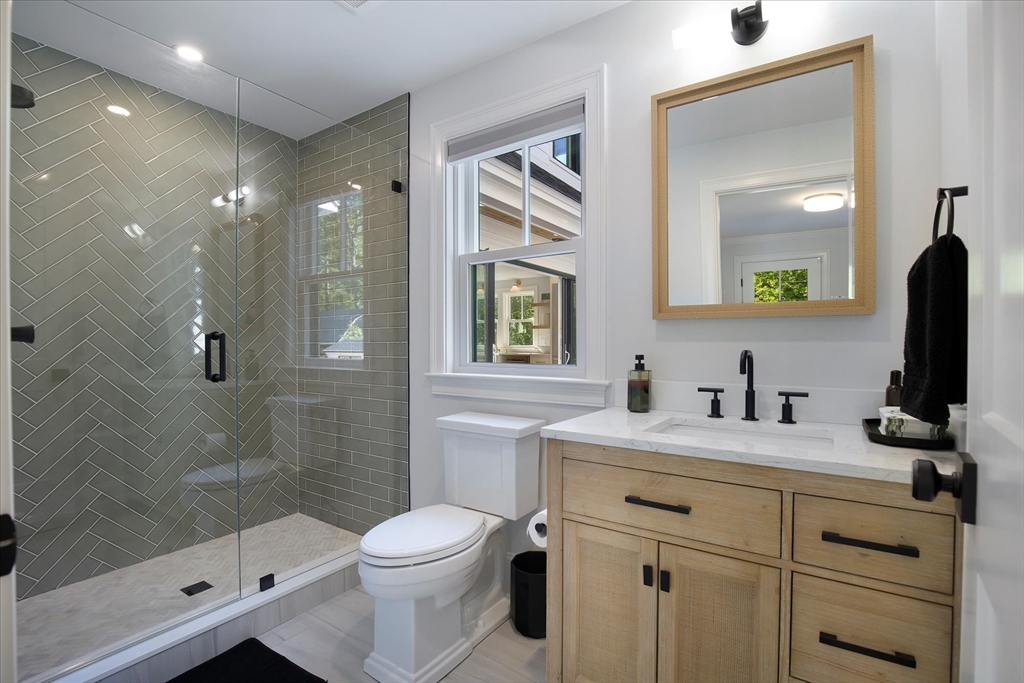 22 Fordville Road Duxbury, MA 02332 - Photo 17 of 42