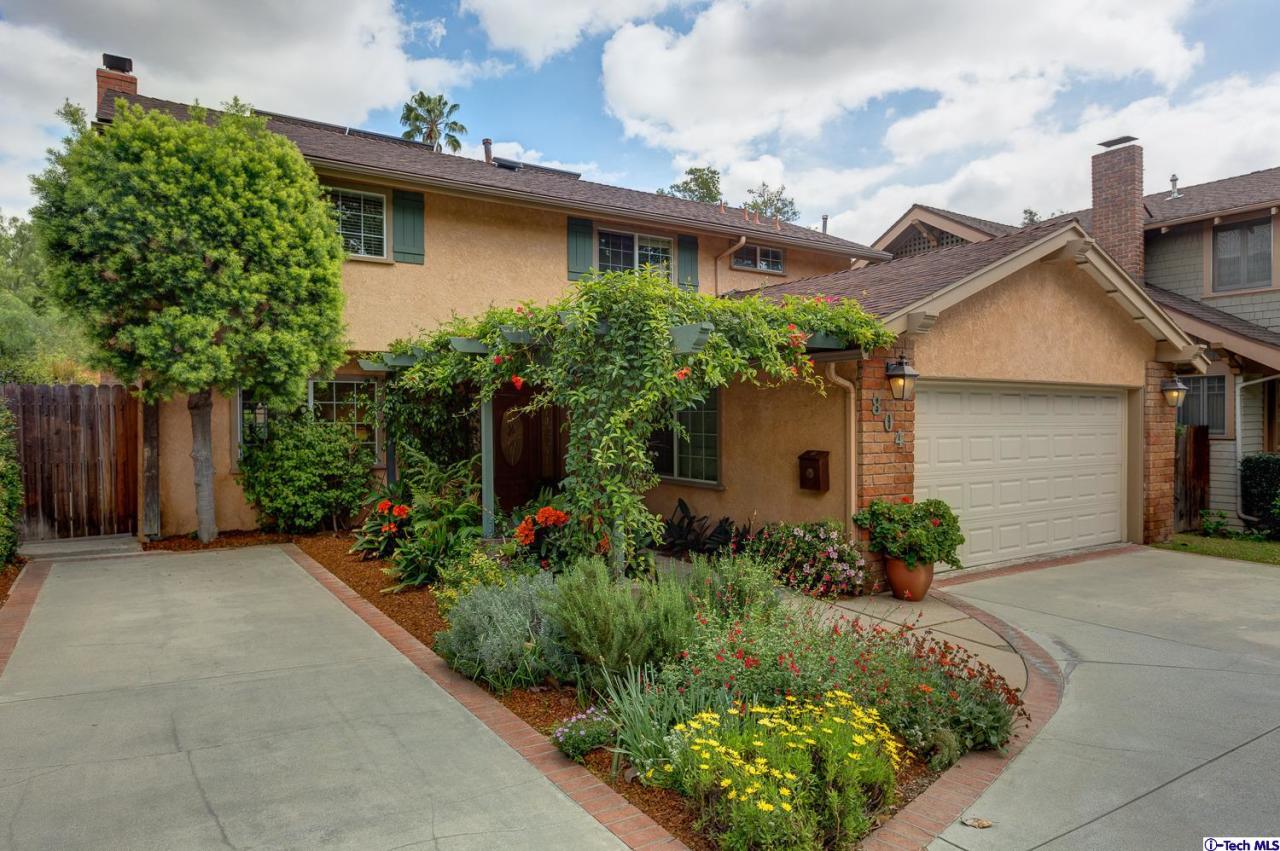 804 Milan Avenue South Pasadena, CA 91030 - Photo 3 of 58 front view of a house with a yard