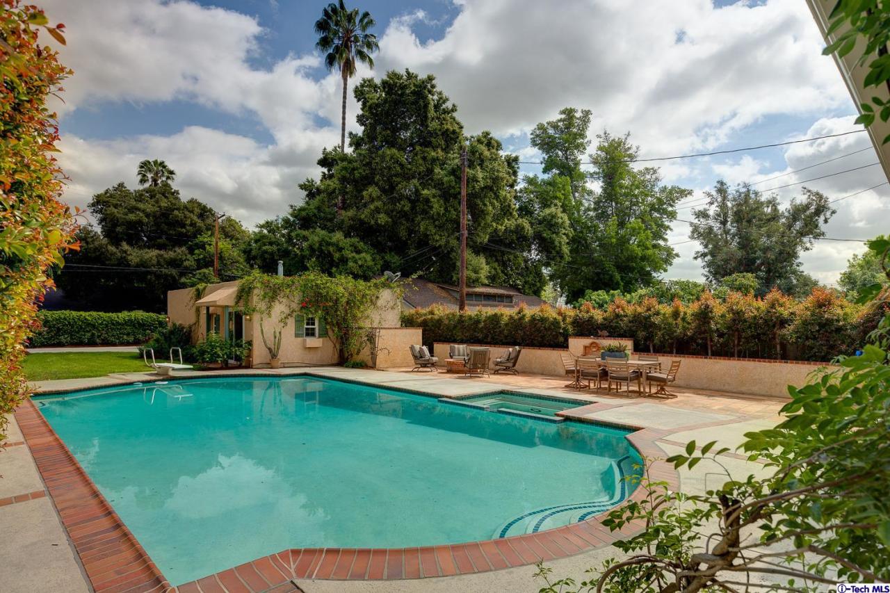 804 Milan Avenue South Pasadena, CA 91030 - Photo 44 of 58 a view of a house with swimming pool and sitting area