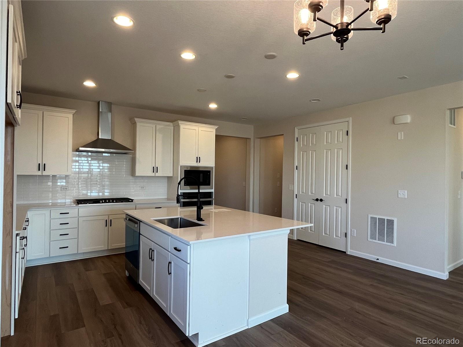 966 Rustling Street Windsor, CO 80550 - Photo 8 of 18 Gallery Image 8