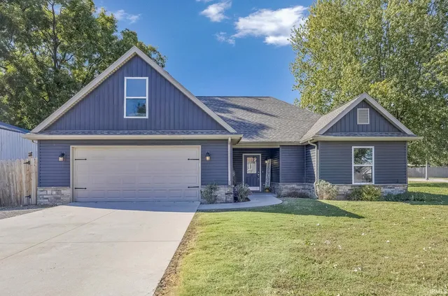 $338,000 | 301 South 4th Avenue, Haubstadt, IN 47639
