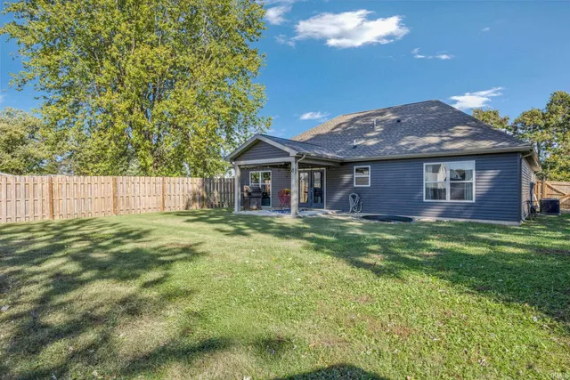 $338,000 | 301 South 4th Avenue, Haubstadt, IN 47639