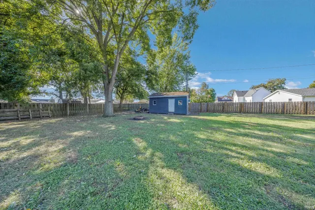 $338,000 | 301 South 4th Avenue, Haubstadt, IN 47639