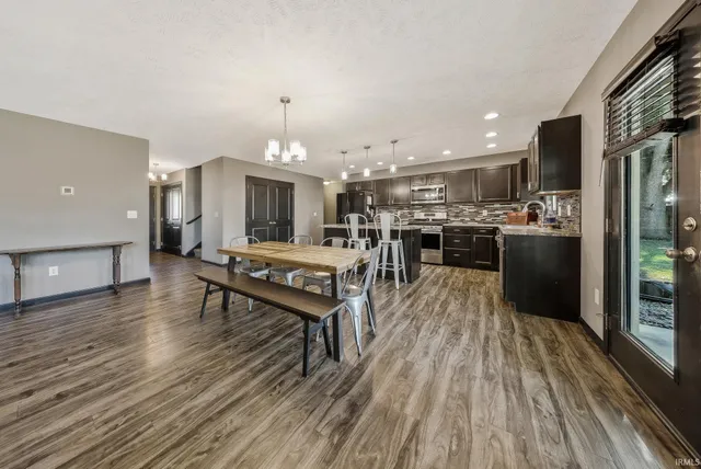 $338,000 | 301 South 4th Avenue, Haubstadt, IN 47639