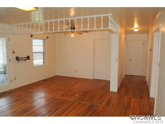 940 Apple Valley Road Hendersonville, NC 28792 - Photo 3 of 17 Gallery Image 3