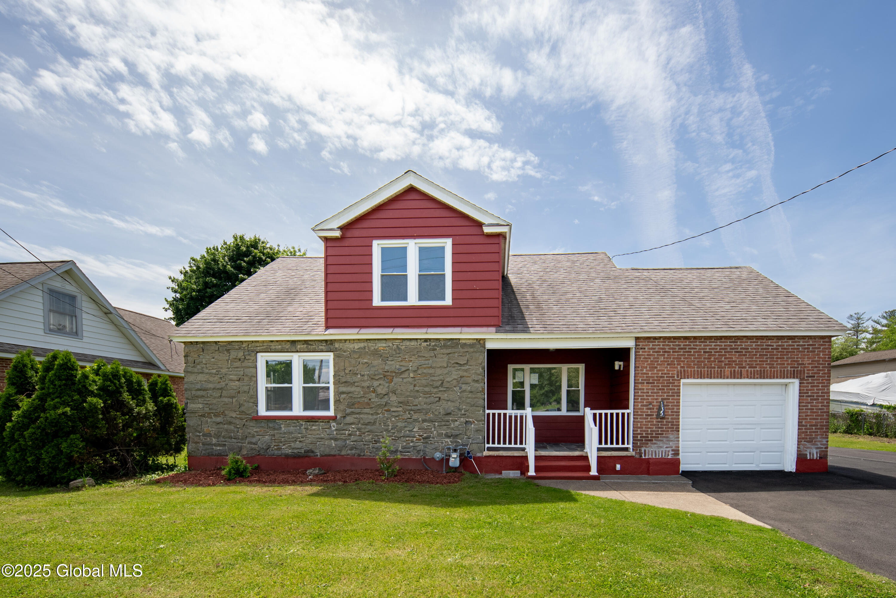 135 Freemans Bridge Road Glenville, NY 12302 - Photo 1 of 54 001