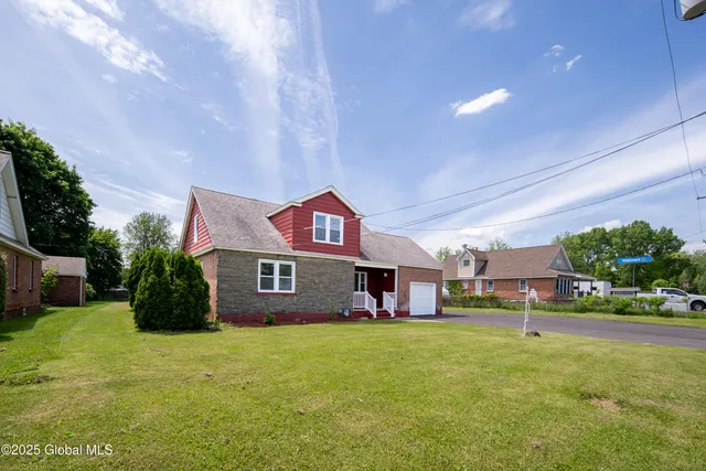 $3,800 | 135 Freemans Bridge Road, Glenville, NY 12302