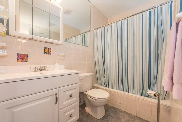 $1,500 | 1315 Bayshore Drive, Unit 204, Fort Pierce, FL 34949