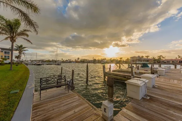 $1,500 | 1315 Bayshore Drive, Unit 204, Fort Pierce, FL 34949