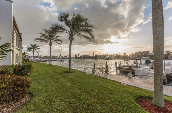 $1,500 | 1315 Bayshore Drive, Unit 204, Fort Pierce, FL 34949