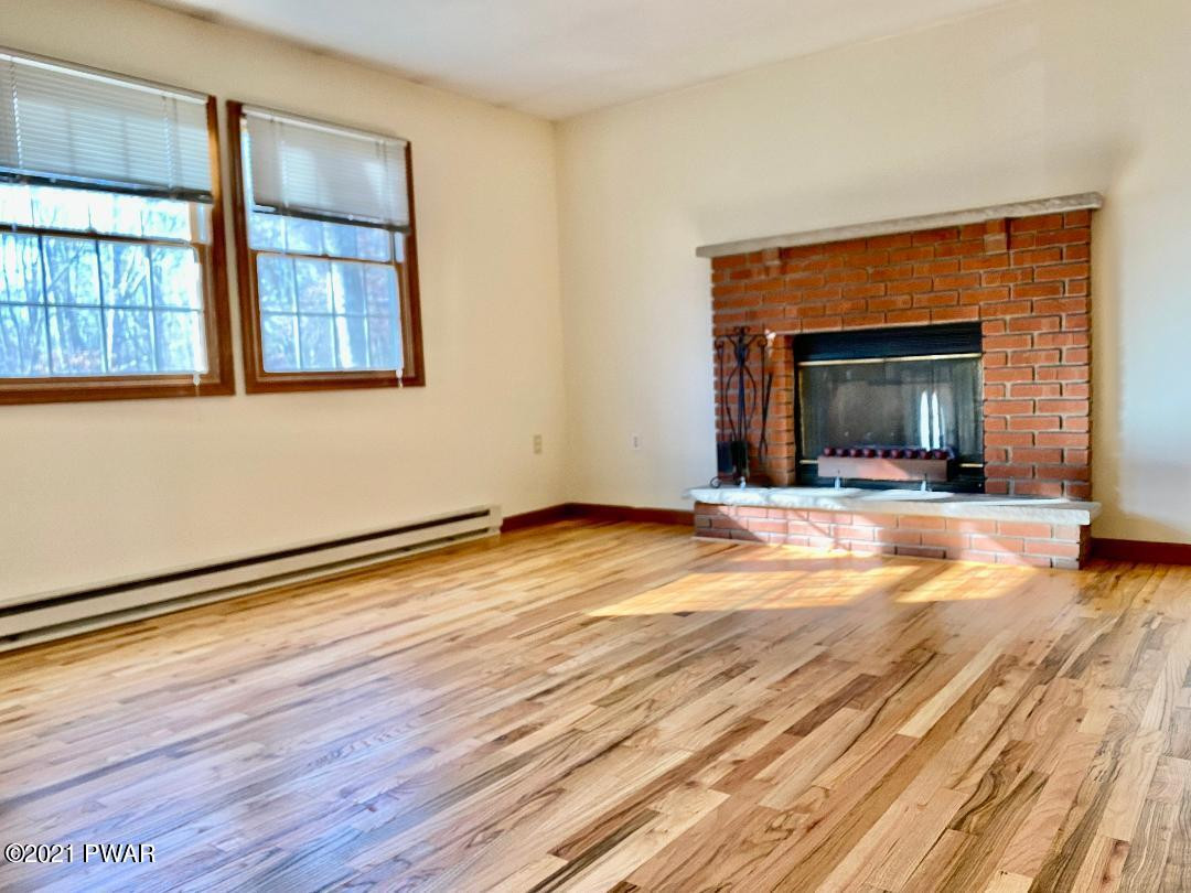 4911 Pine Ridge Drive West Bushkill, PA 18324 - Photo 5 of 19