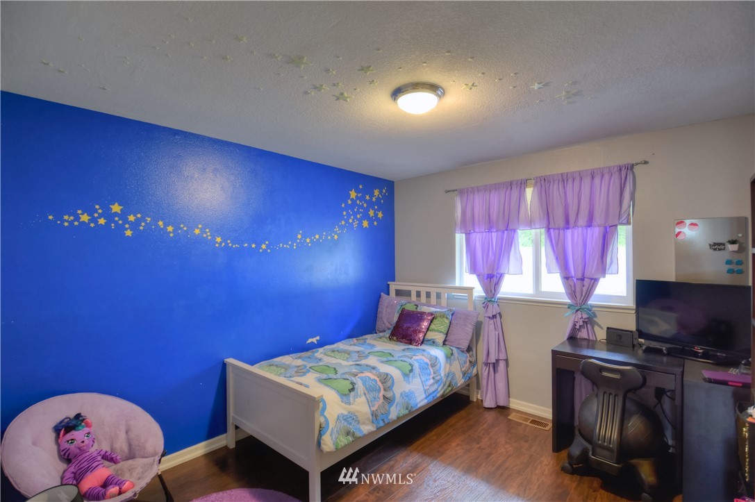 14403 Case Road Southwest Rochester, WA 98579 - Photo 13 of 25