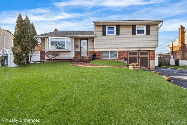 $1,225,000 | 44 Colony Lane, Syosset, NY 11791