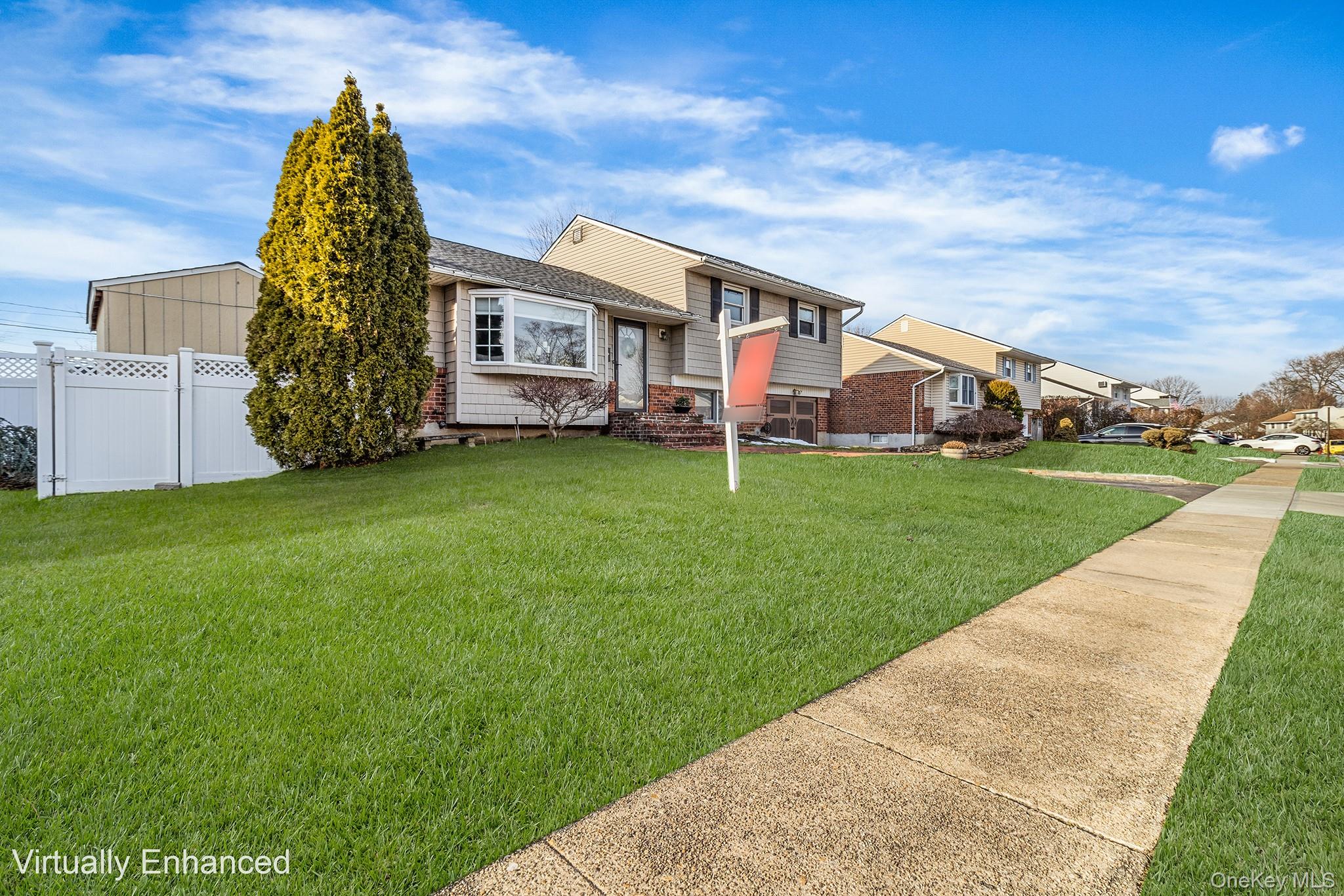 44 Colony Lane Syosset, NY 11791 - Photo 2 of 44