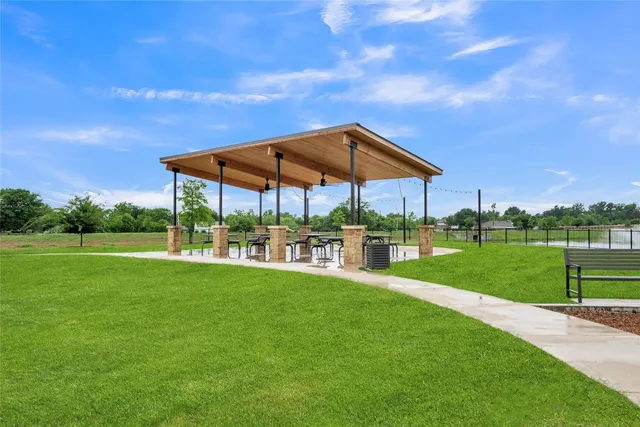 a view of a garden and patio