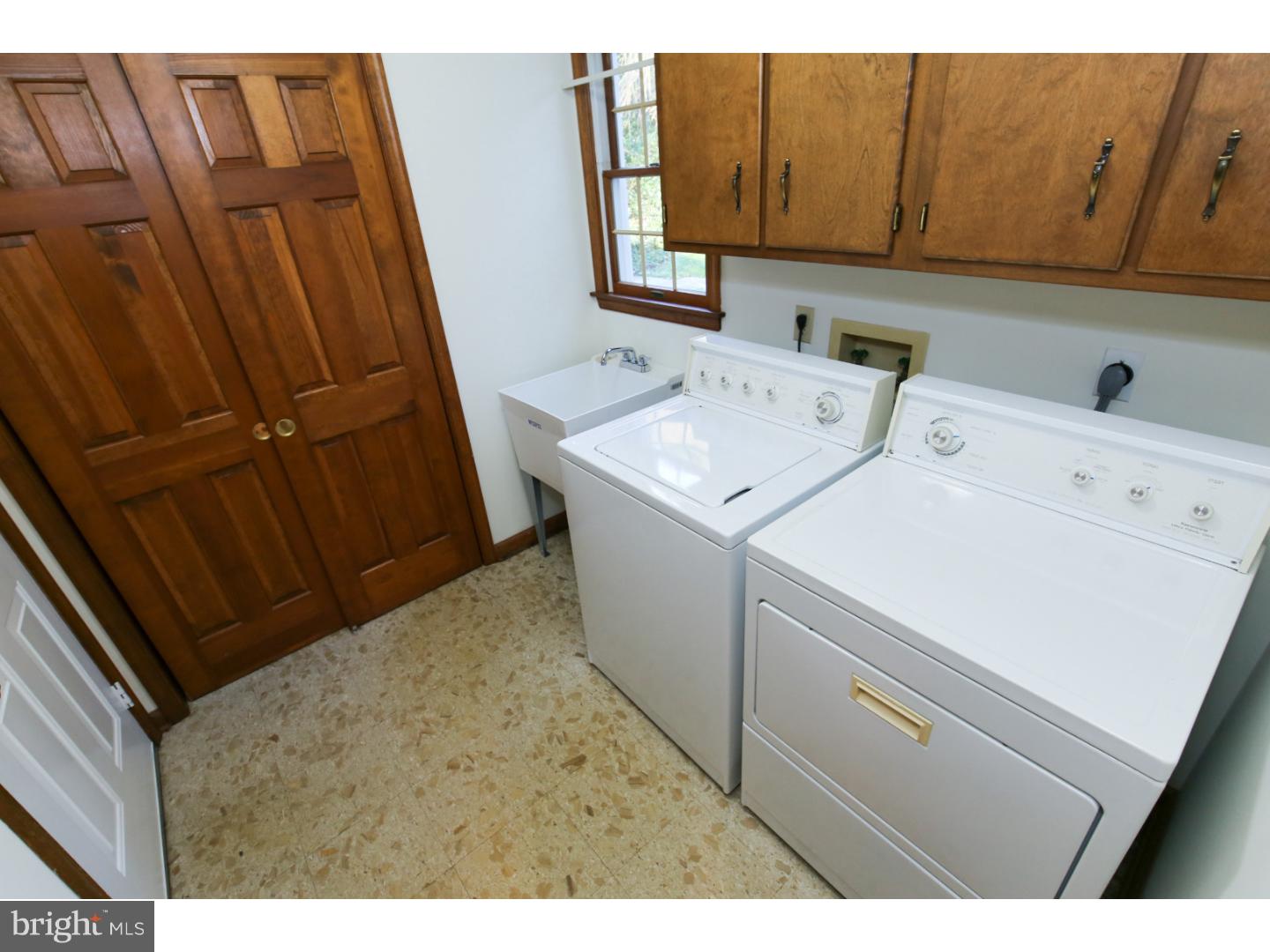 976 Broad Run Road Landenberg, PA 19350 - Photo 9 of 24 Laundry Room