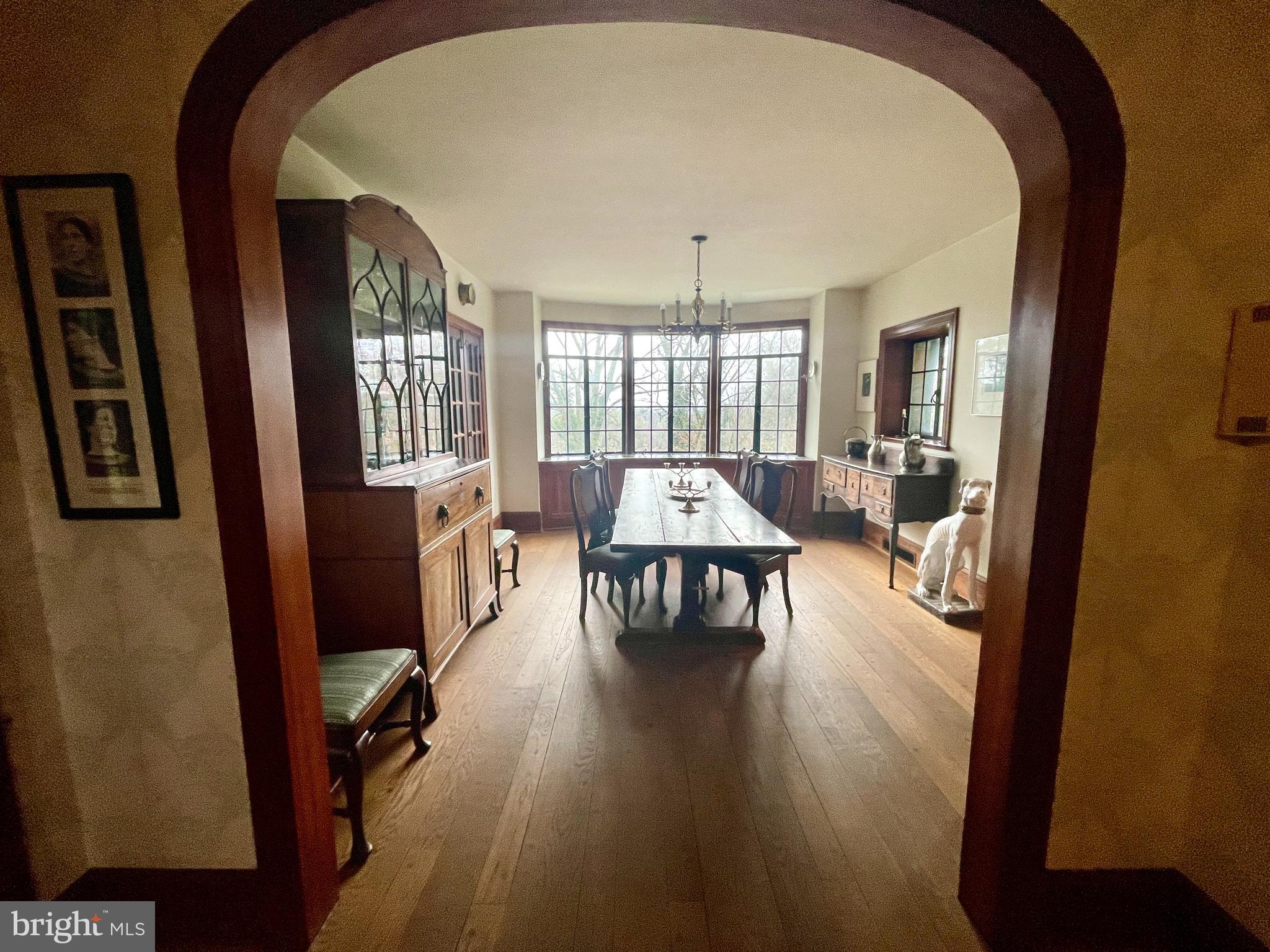 3117 Chain Bridge Road Northwest Washington, DC 20016 - Photo 7 of 26 View into large Dining Room, marble banquette