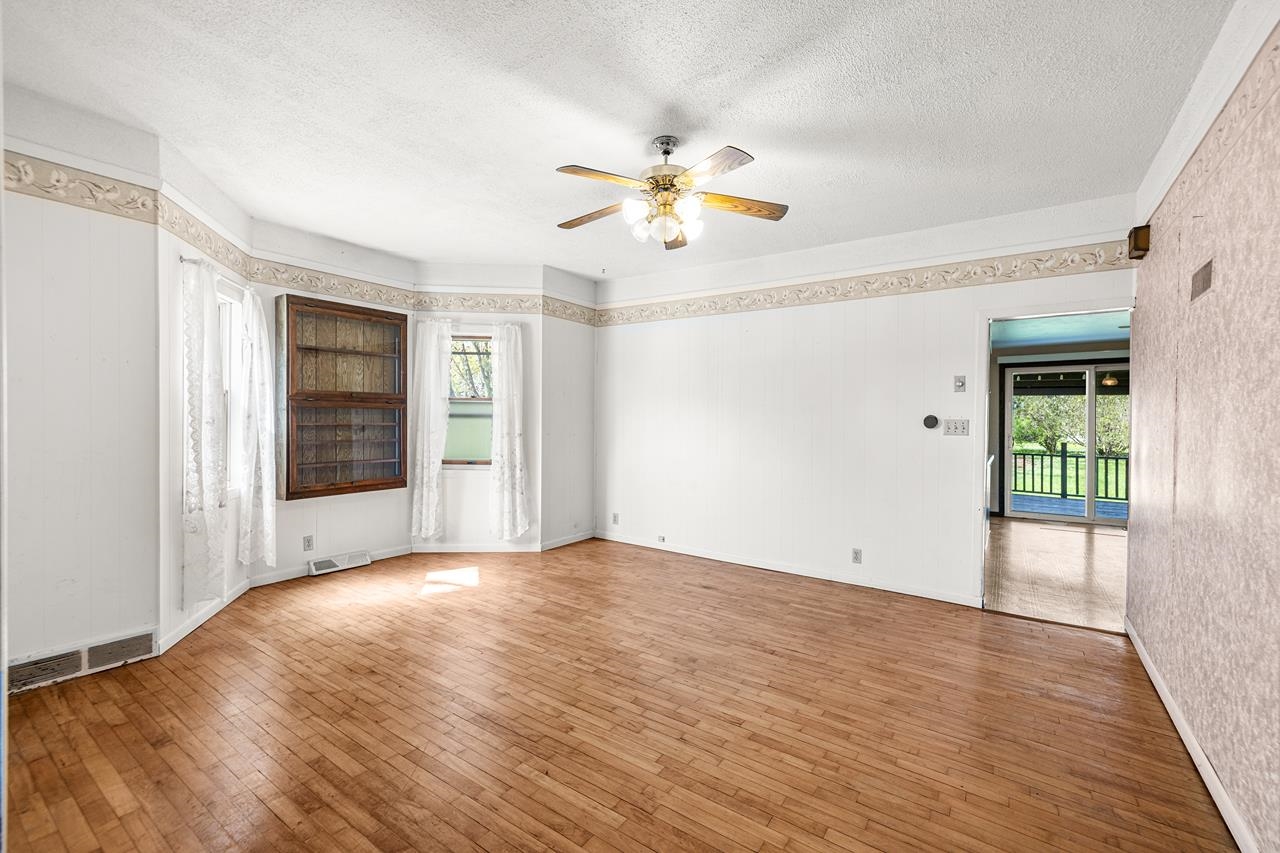 523 North 2nd Street Colby, WI 54421 - Photo 15 of 52