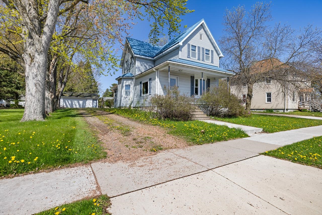 523 North 2nd Street Colby, WI 54421 - Photo 2 of 52