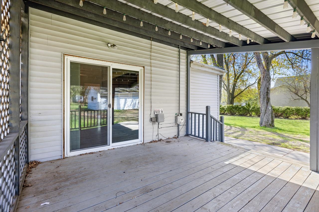 523 North 2nd Street Colby, WI 54421 - Photo 6 of 52