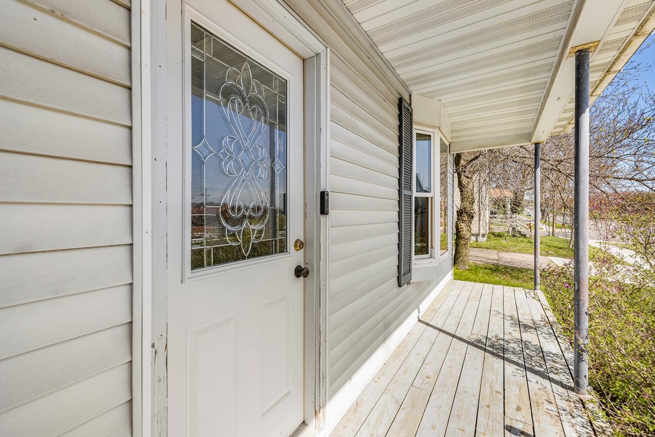 523 North 2nd Street Colby, WI 54421 - Photo 10 of 52