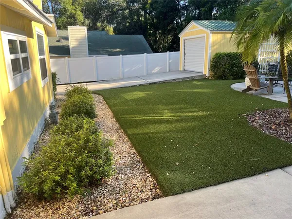 $2,600 | 810 North Tremain Street, Mount Dora, FL 32757