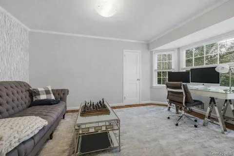 $2,879,000 | 38 Hewlett Lane, Port Washington, NY 11050