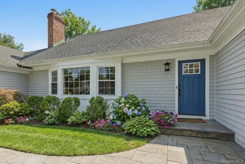 $2,879,000 | 38 Hewlett Lane, Port Washington, NY 11050