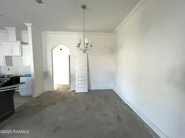 $304,500 | 112 Lilian Lane, Maurice, LA 70555