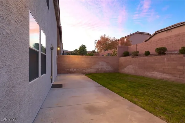 $490,000 | 10448 Britton Hill Avenue, Las Vegas, NV 89129