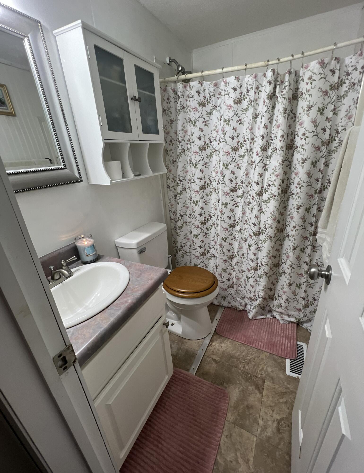 175 Schoolhouse Road Dorchester, SC 29437 - Photo 5 of 17 2ND Bath