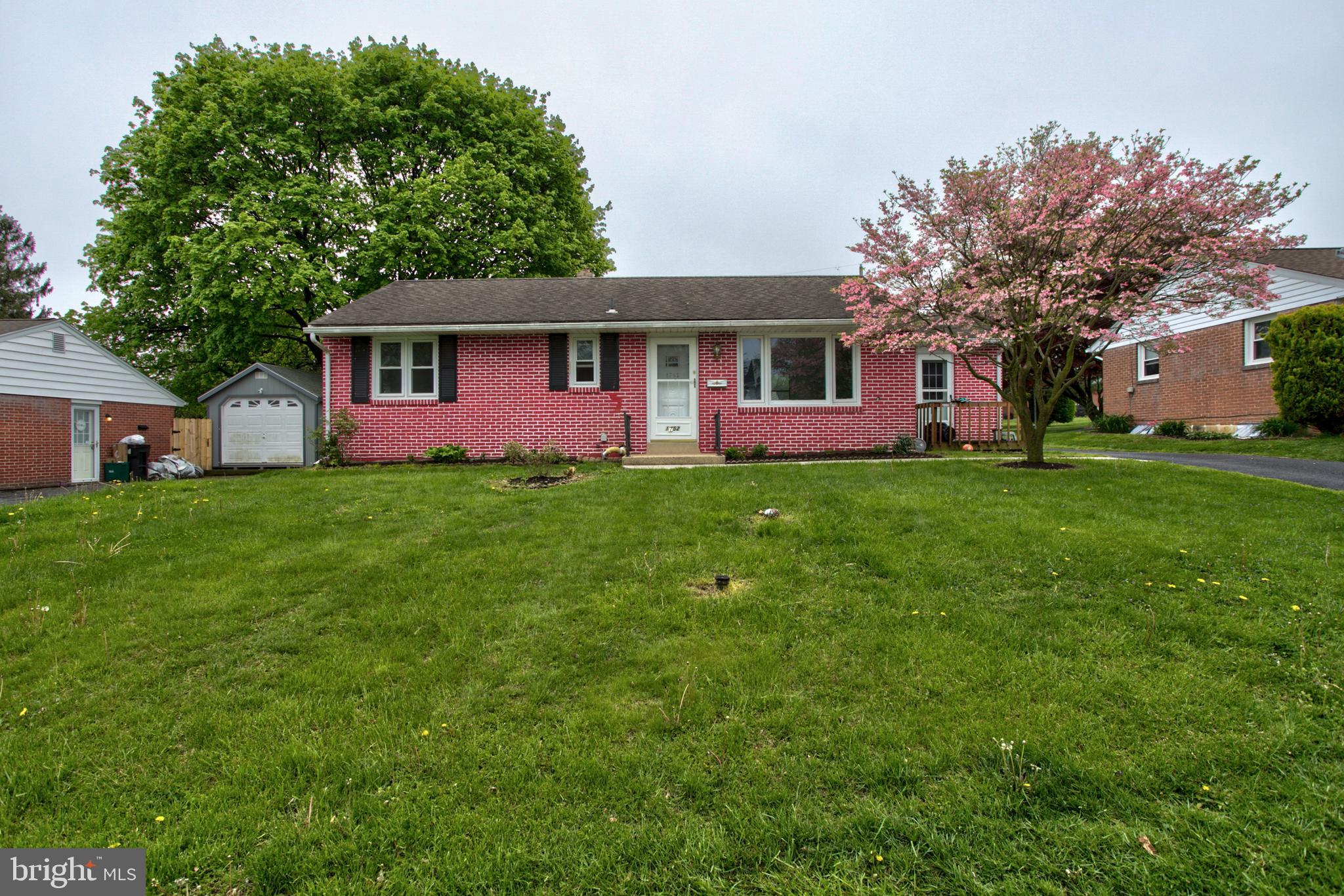 1752 Hemlock Road Lancaster, PA 17603 - Photo 1 of 27 Gallery Image 1