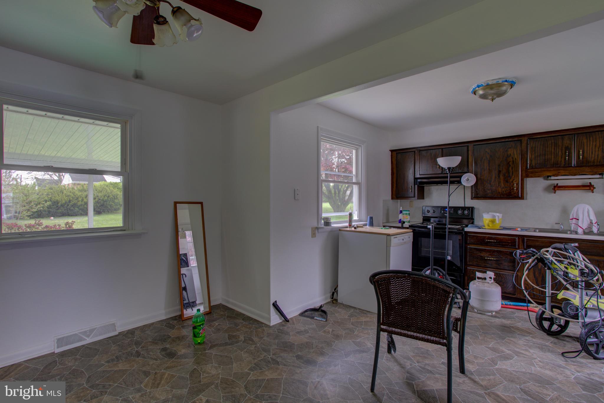 1752 Hemlock Road Lancaster, PA 17603 - Photo 8 of 27 Gallery Image 8