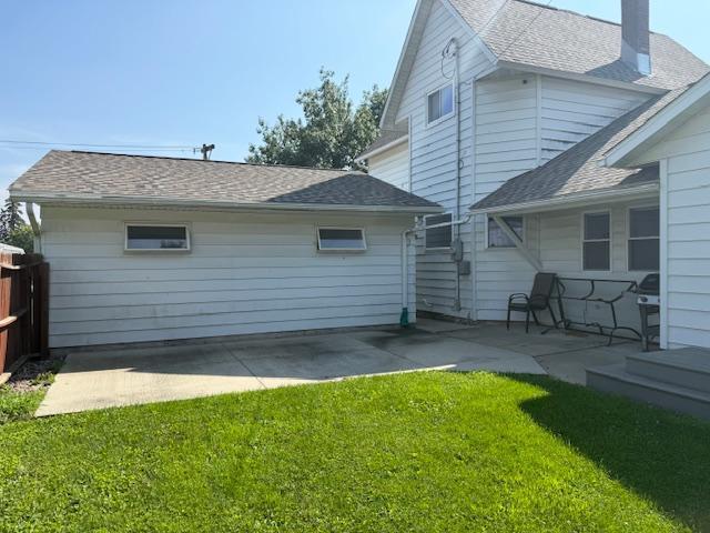 307 Main Street East Caledonia, MN 55921 - Photo 6 of 39