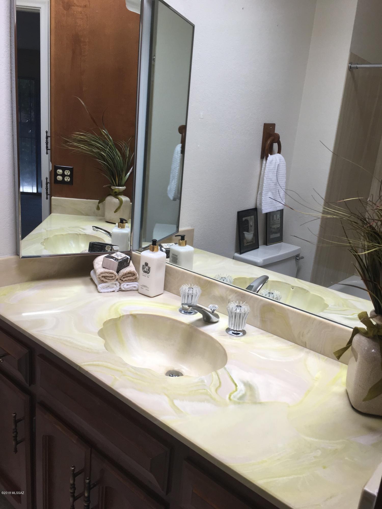 285 South Kolb Road, Unit 24 Tucson, AZ 85710 - Photo 16 of 19