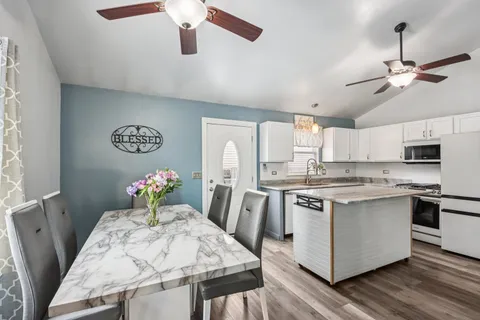 $319,900 | 410 Riverside Drive, Lakemoor, IL 60051