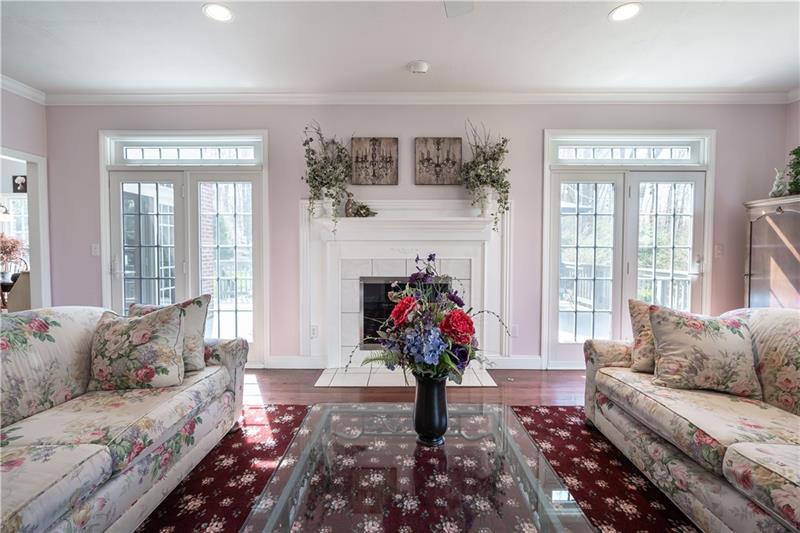 464 Springdale Road Eighty Four, PA 15330 - Photo 11 of 25 Family Room 464 Springdale Road