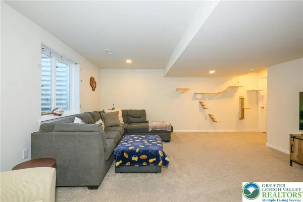 $510,000 | 338 Bendelow Lane, Northampton, PA 18067