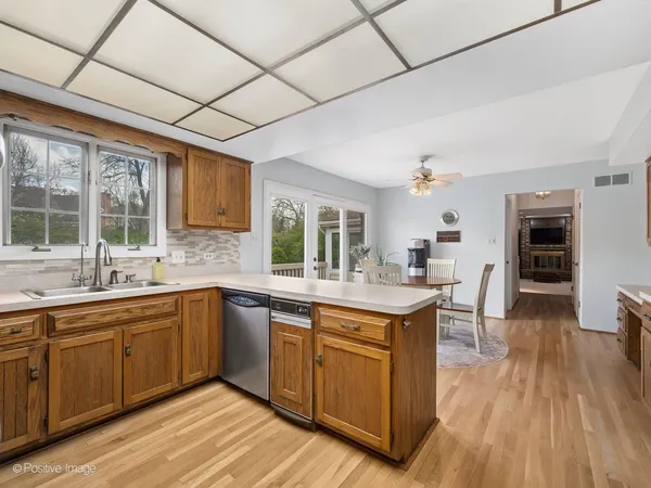$950,000 | 11547 Burr Oak Lane, Burr Ridge, IL 60527