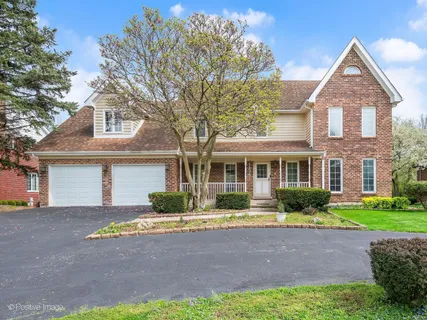 $900,000 | 11547 Burr Oak Lane, Burr Ridge, IL 60527