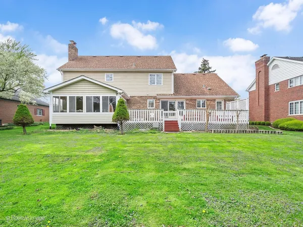 $950,000 | 11547 Burr Oak Lane, Burr Ridge, IL 60527