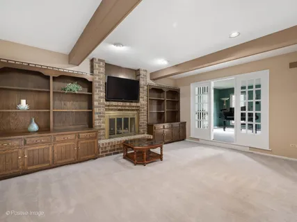 $900,000 | 11547 Burr Oak Lane, Burr Ridge, IL 60527