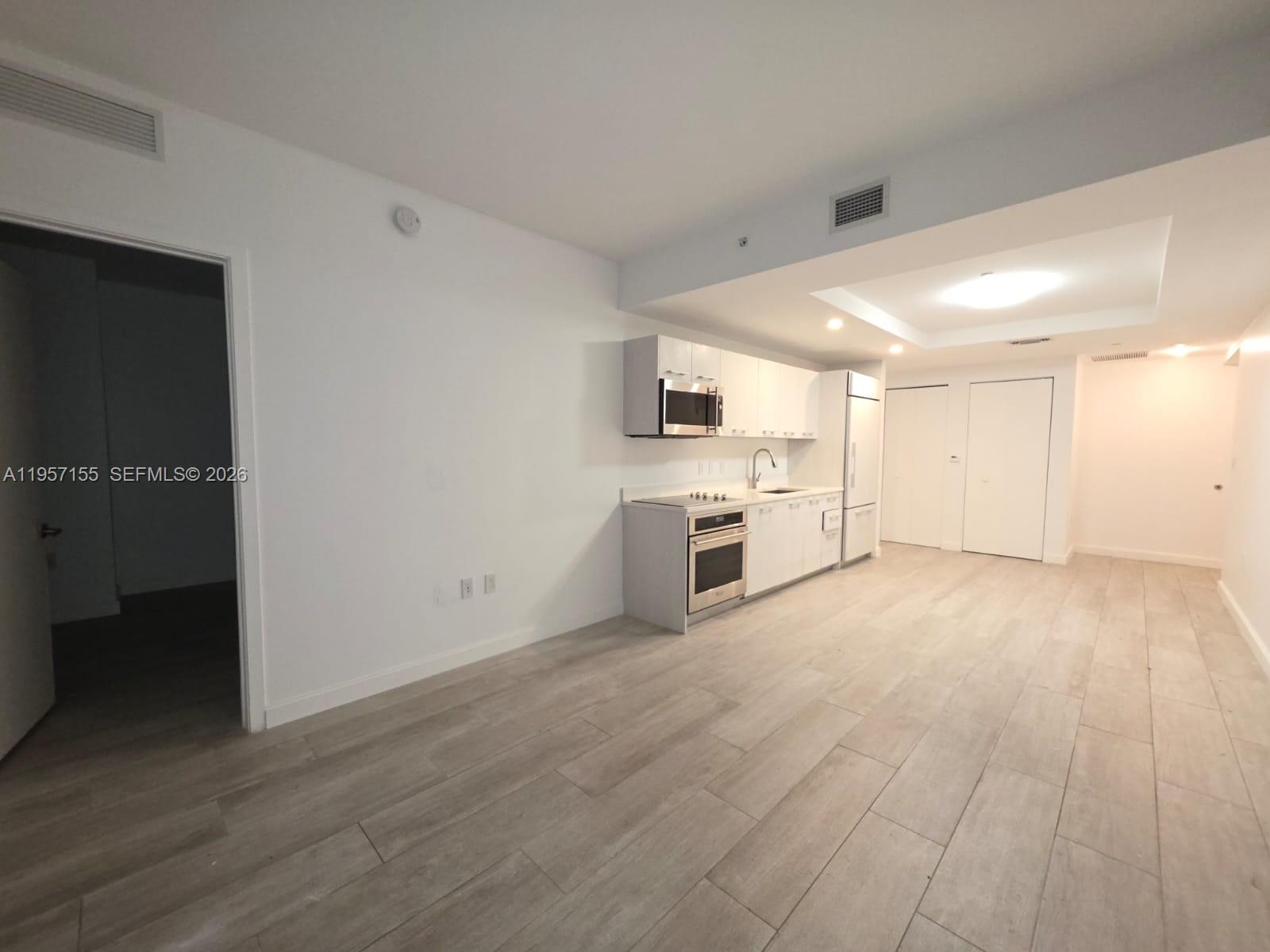 55 Southwest 9th Street, Unit 1409 Miami, FL 33130 - Photo 11 of 18