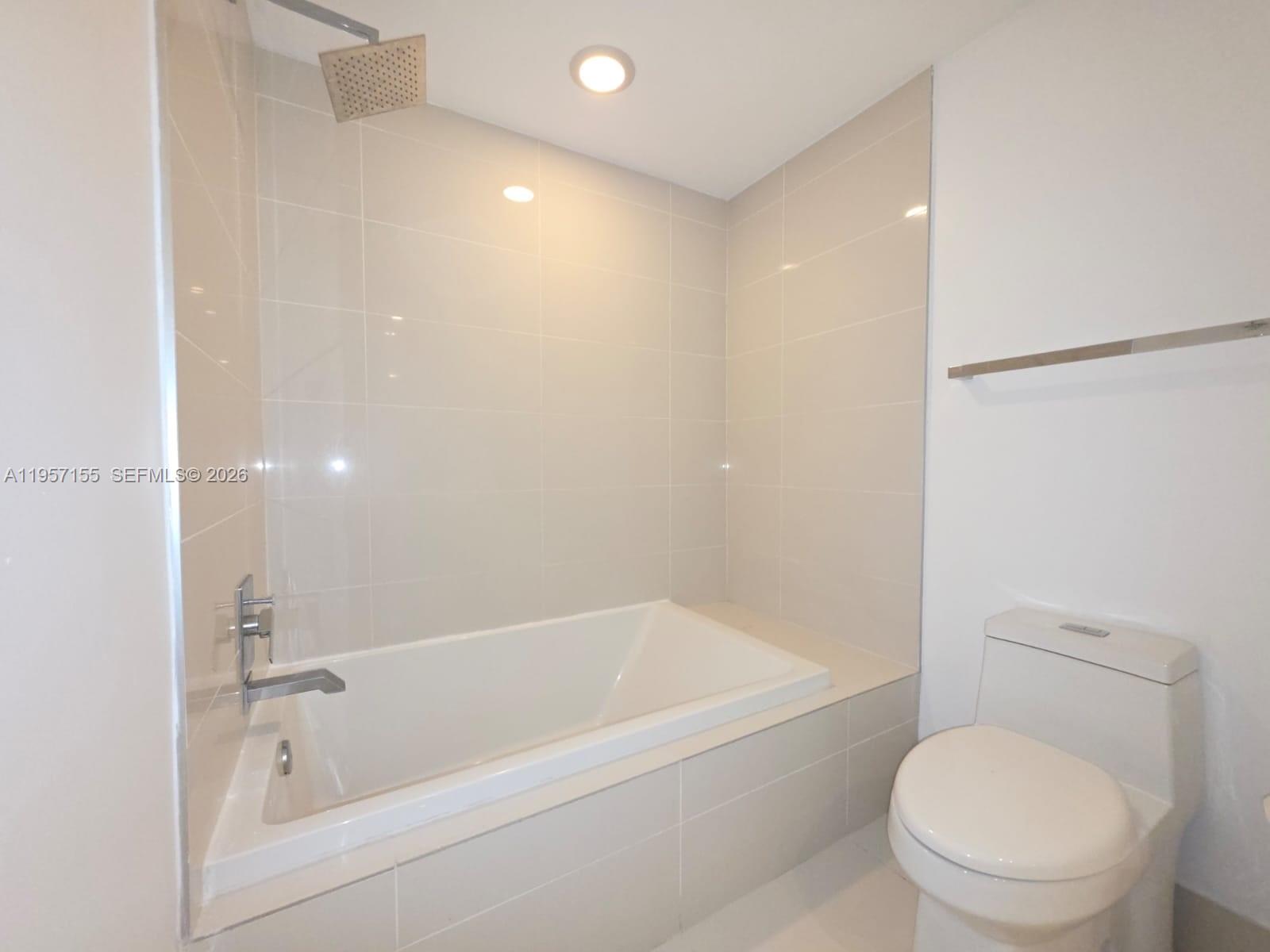 55 Southwest 9th Street, Unit 1409 Miami, FL 33130 - Photo 14 of 18