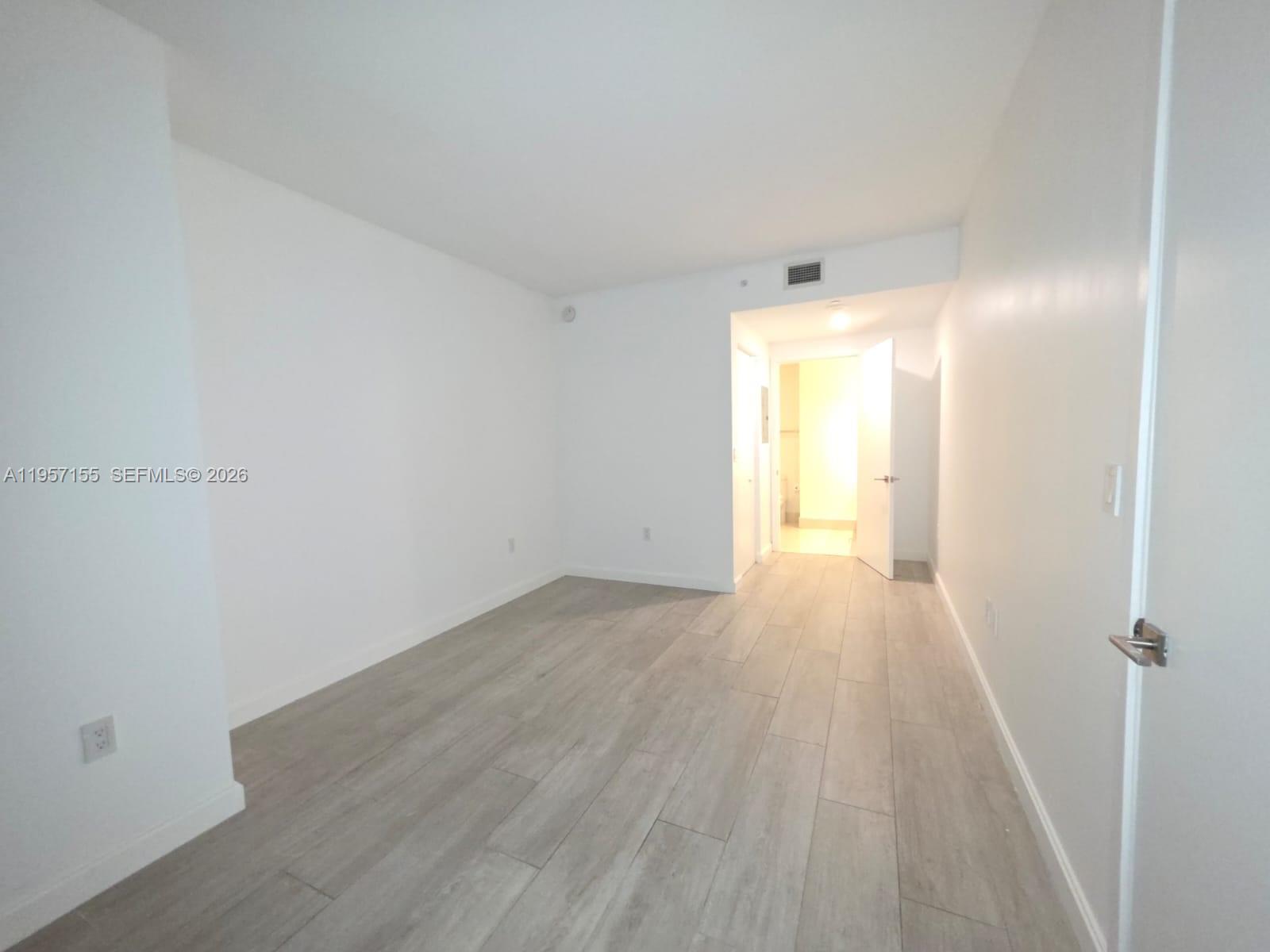 55 Southwest 9th Street, Unit 1409 Miami, FL 33130 - Photo 9 of 18