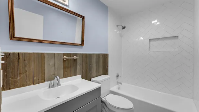 $630,000 | 3008 Vista Lane, Marble Falls, TX 78654